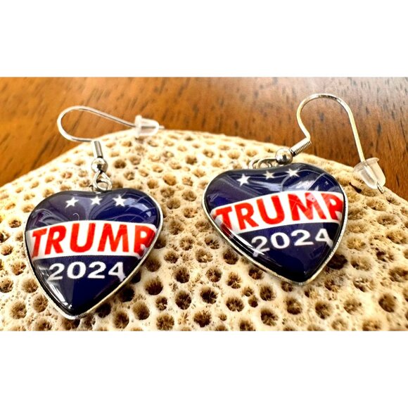 Trump 2024 MAGA Earrings Patriotic New Heart Shaped Dangle Hooks Electi… - Picture 11 of 12